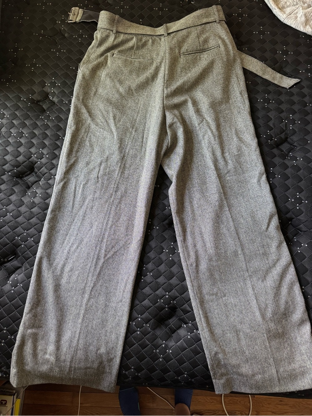 Club Monaco High-Waisted Straight-Leg Gray Houndstooth Pants with Belt - Picture 6 of 6